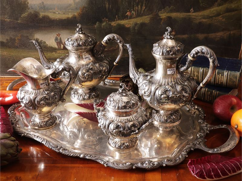 Importante servizio da tè e caffè in argento