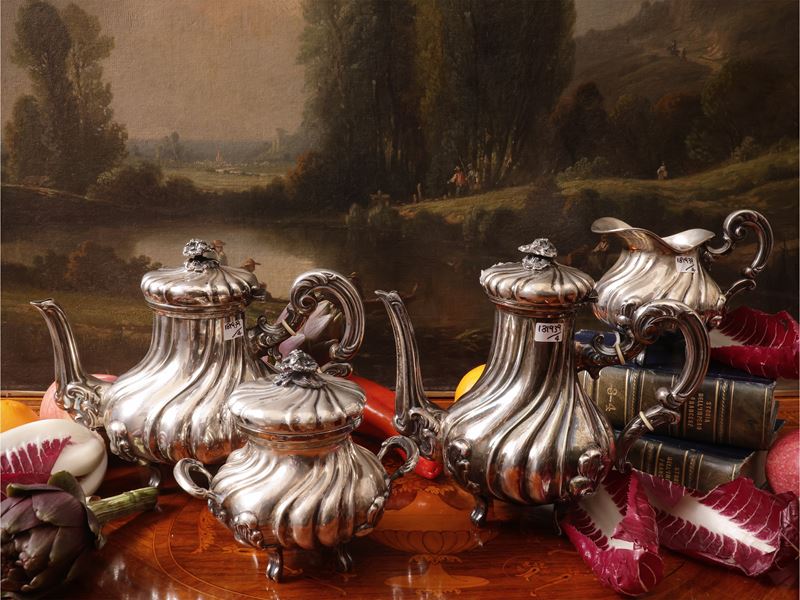 Servizio da tè e caffè in argento