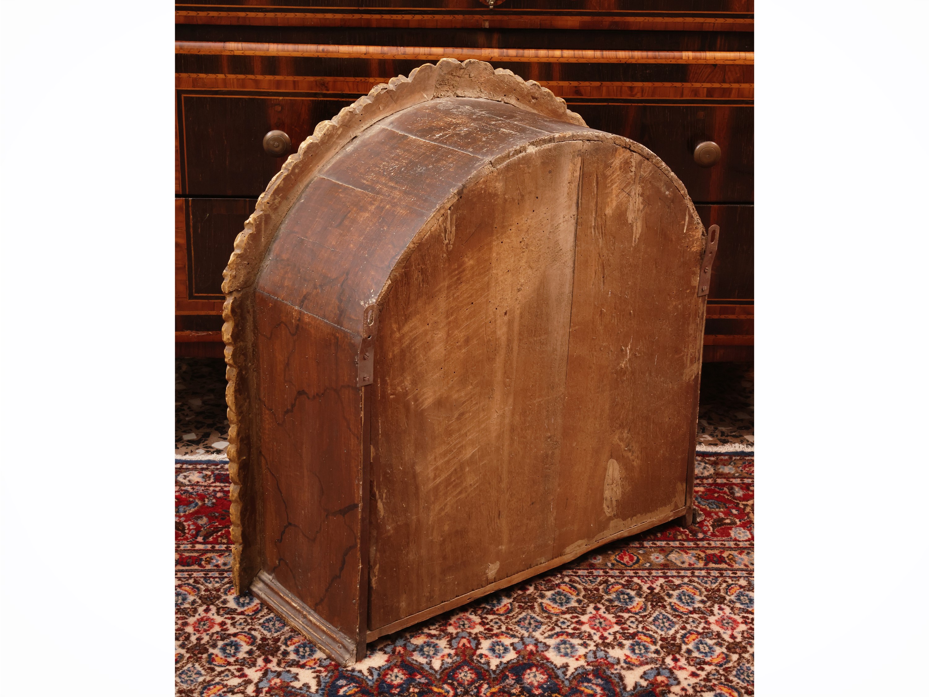 Teca pensile in legno laccato, XIX secolo