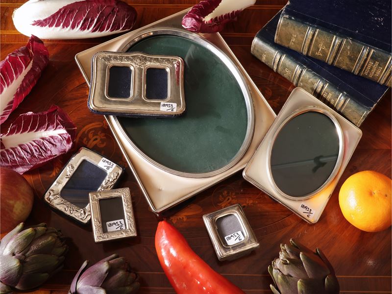 Lotto di cornici portaritratti rivestite in argento