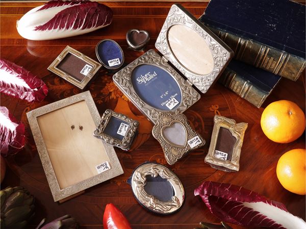 Collectible portrait frames, also in silver