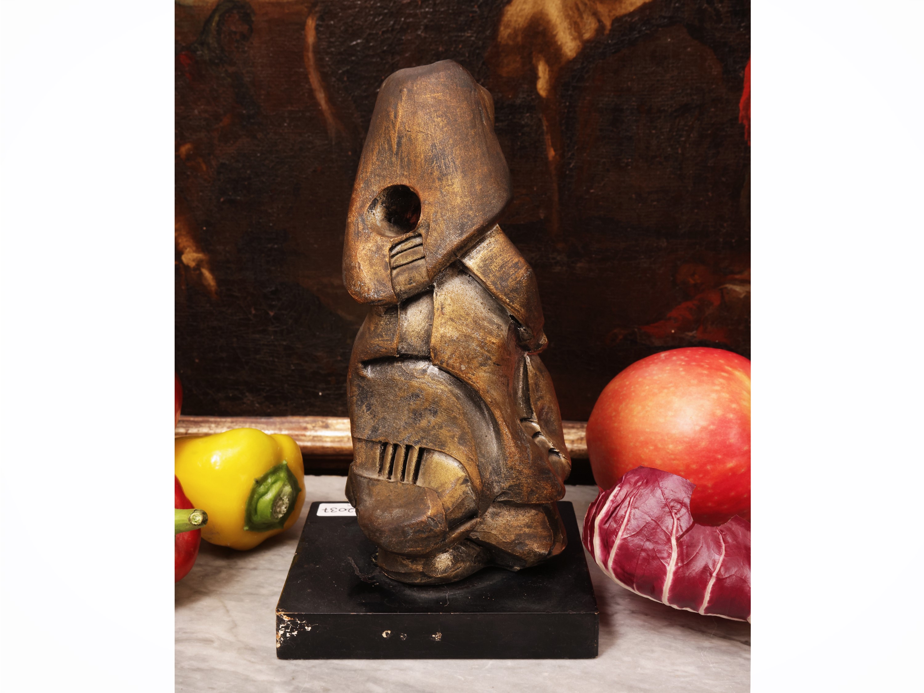 Donna in costume tradizionale sardo