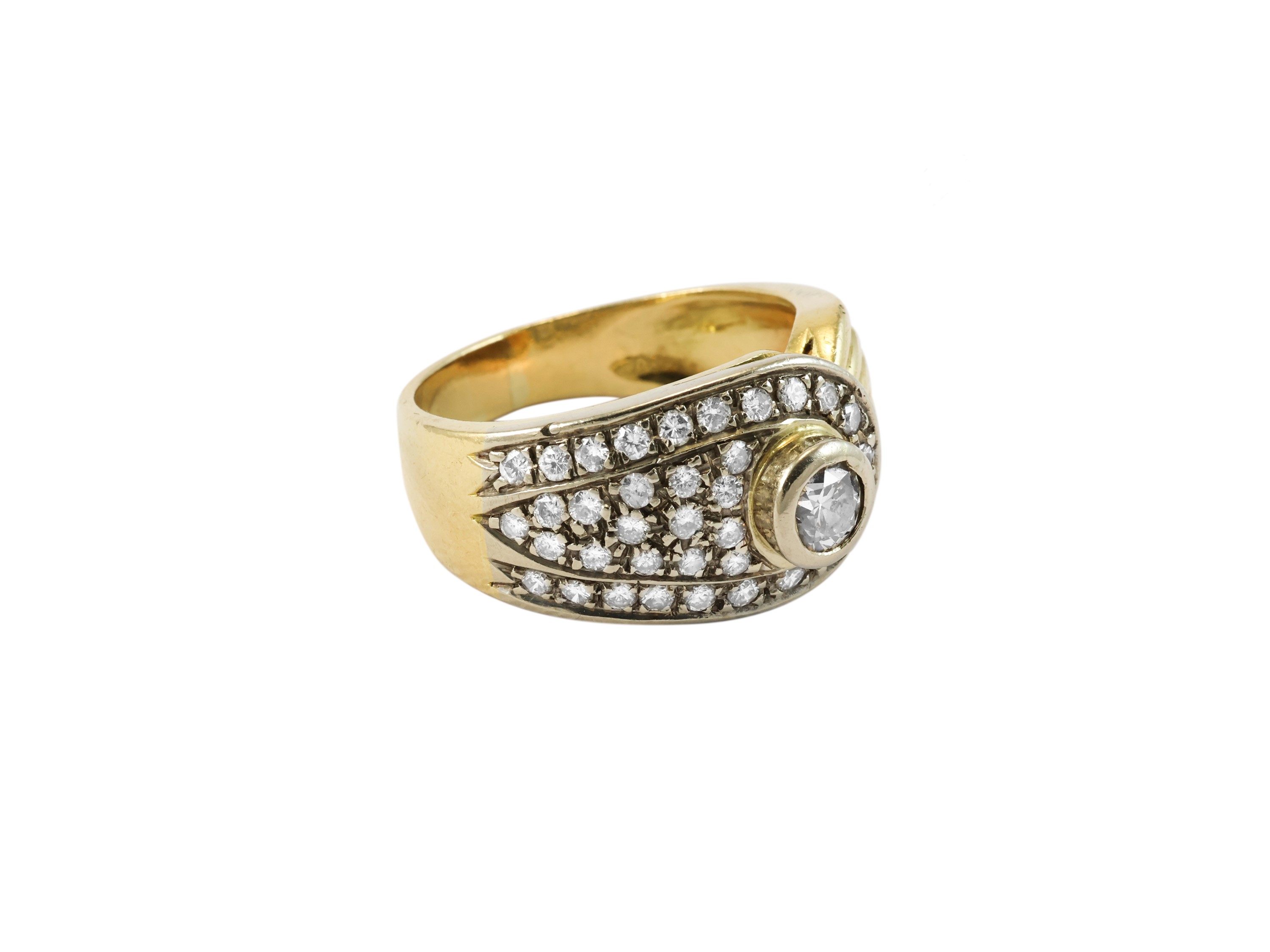 Anello in oro giallo, oro bianco e diamanti