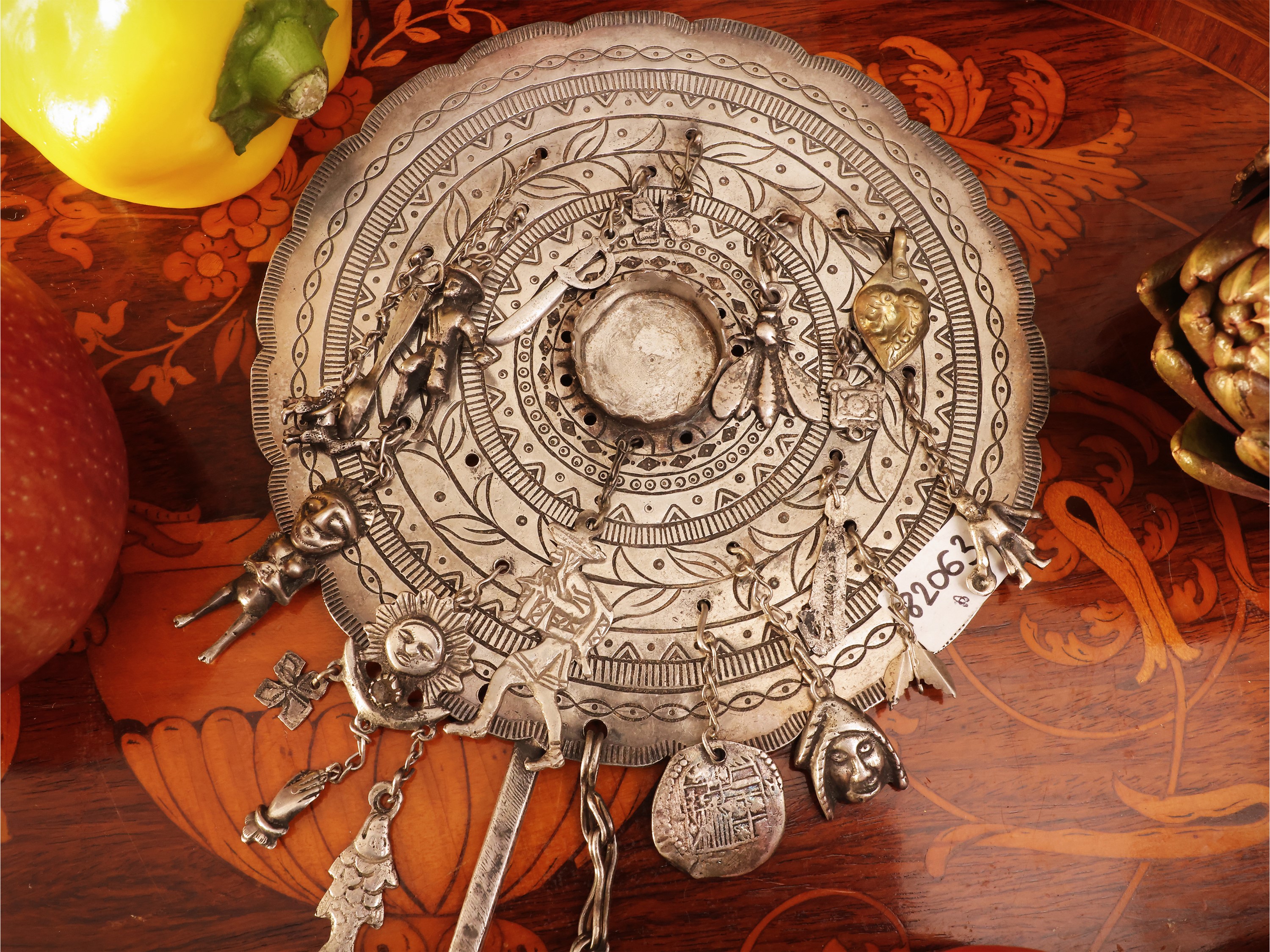 Grande tupu in argento