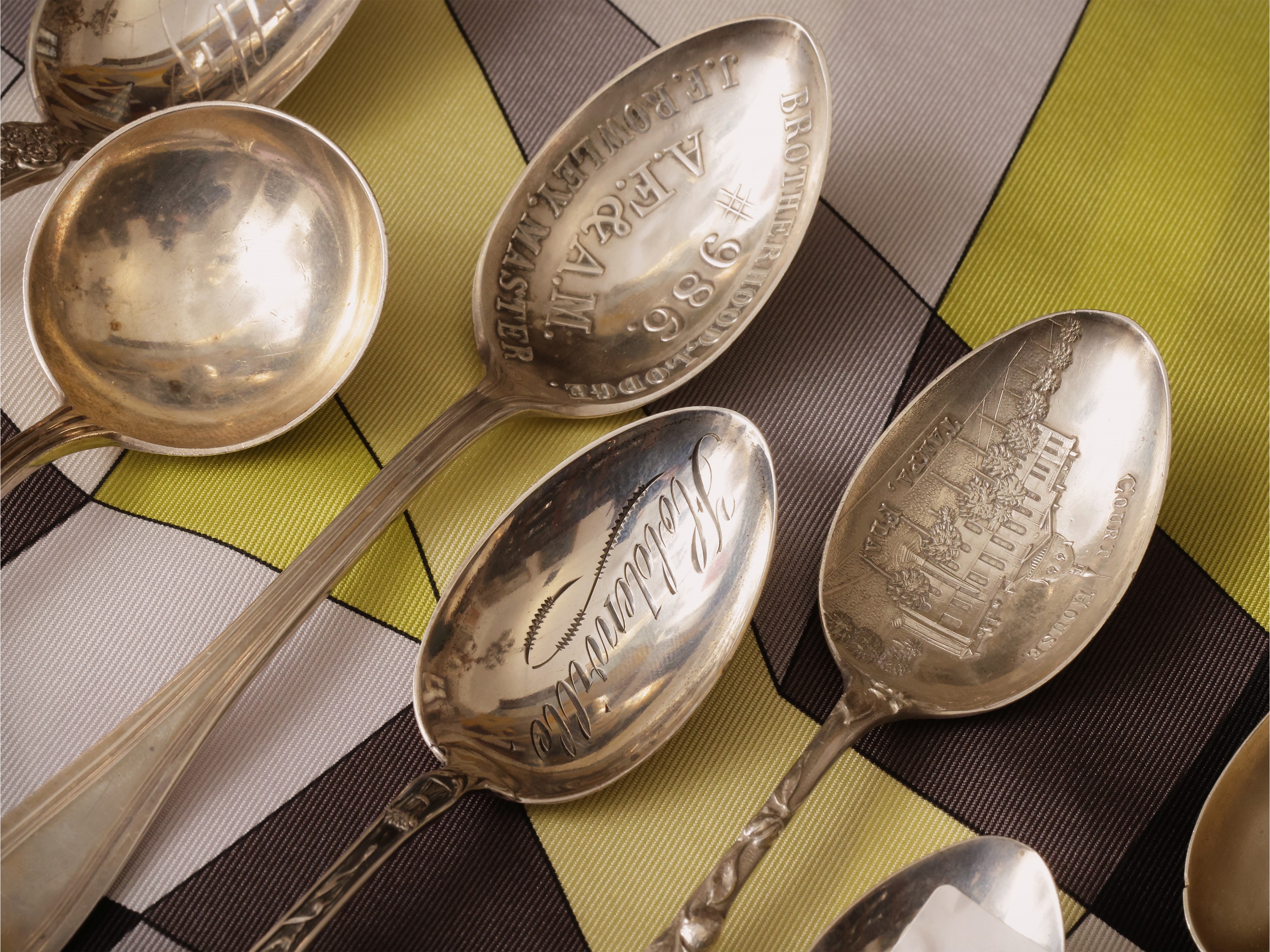 Serie di dieci cucchiaini in argento sterling