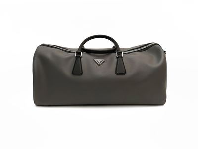 Prada, Borsone da viaggio in pelle Saffiano, grigia e nera