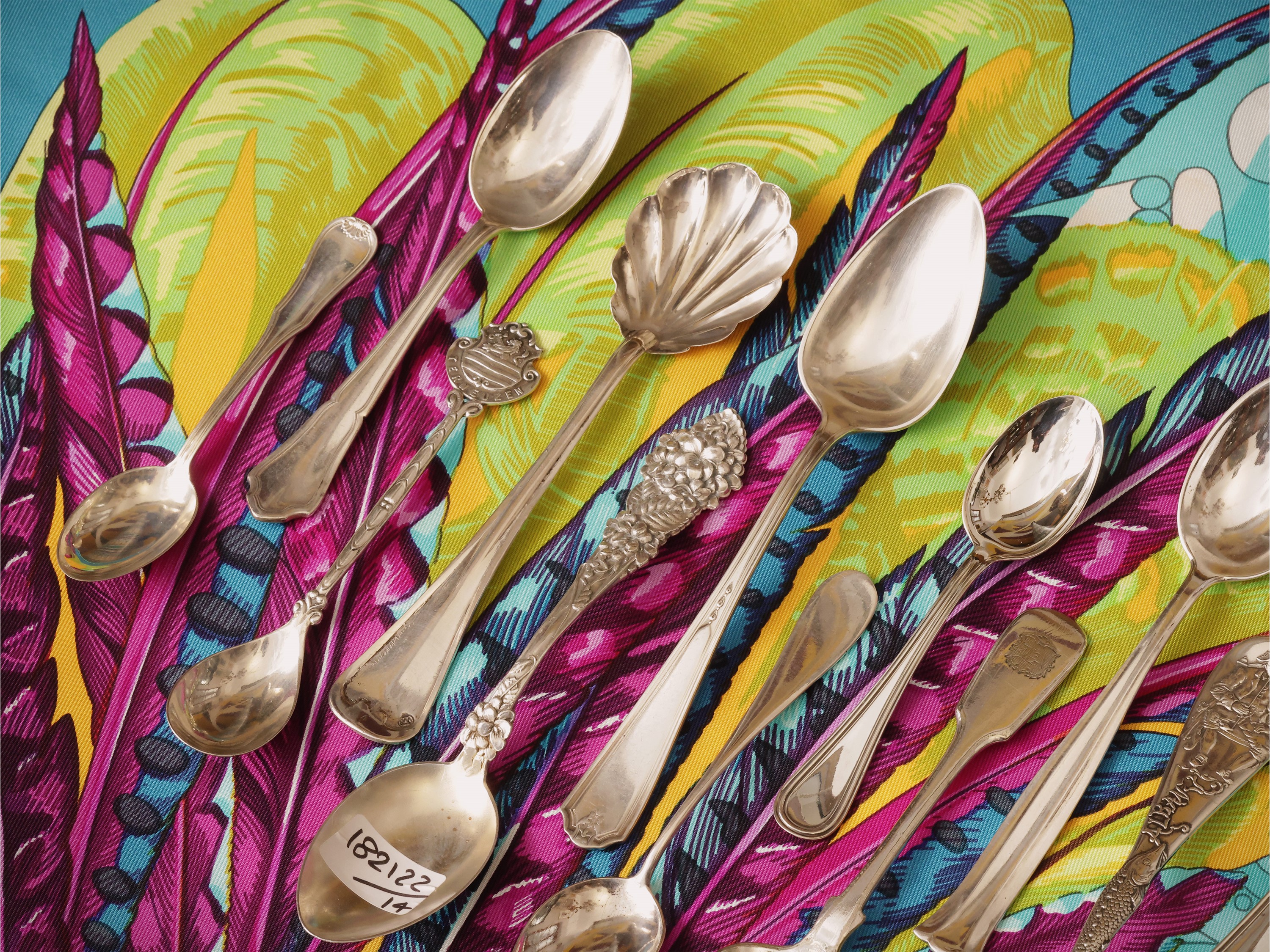 Lotto di cucchiaini da collezione in argento