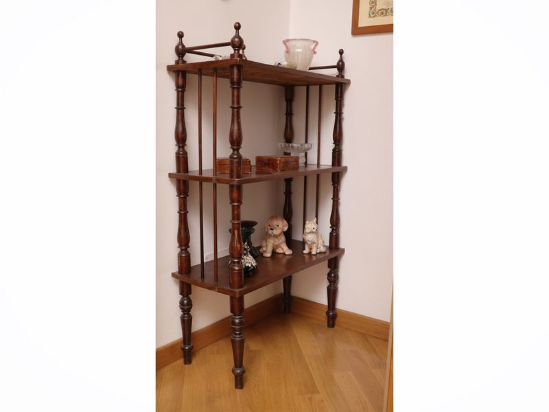 Etagère-libreria in noce, seconda metà del XIX secolo