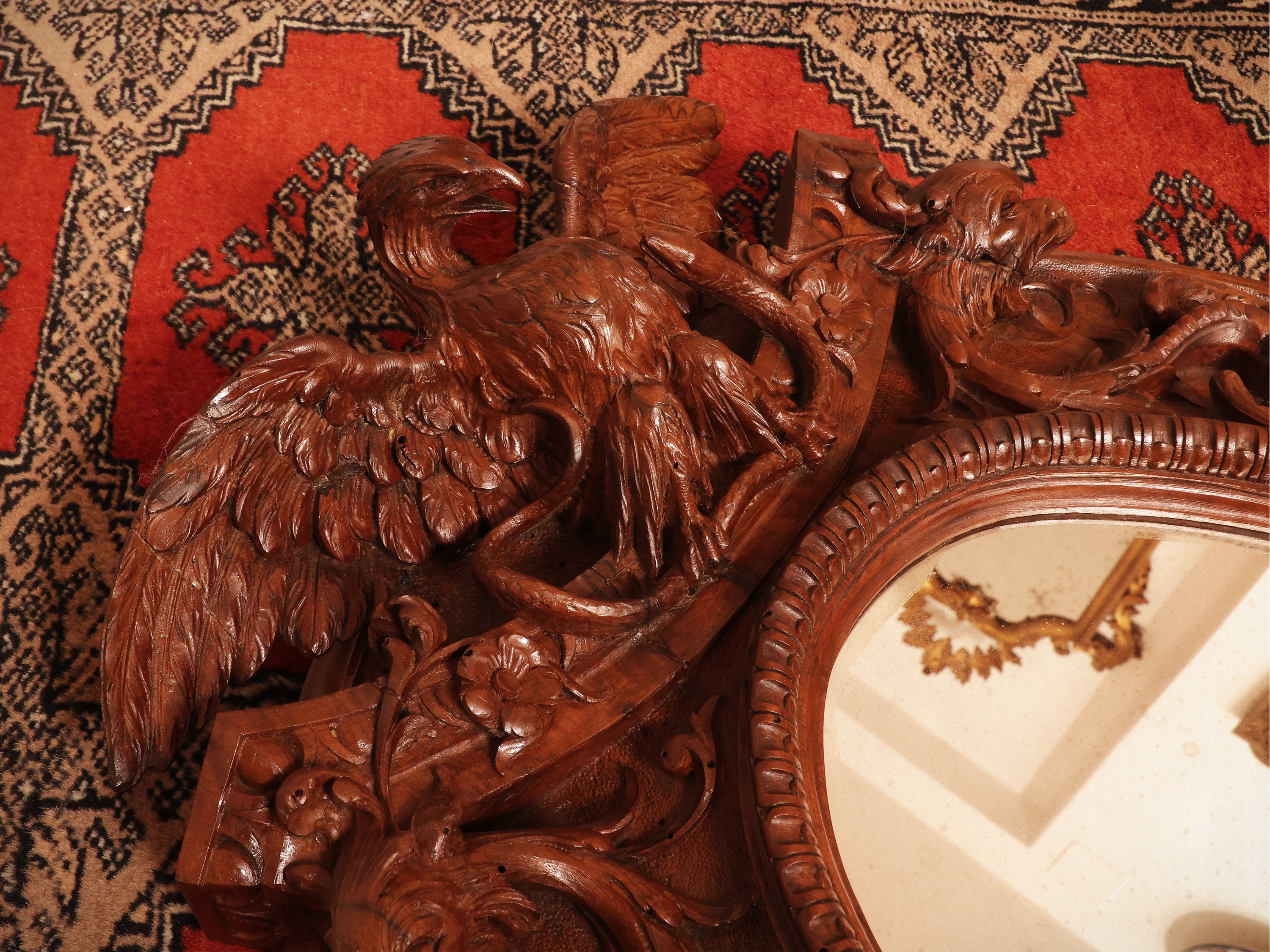 Coppia di cornici in noce