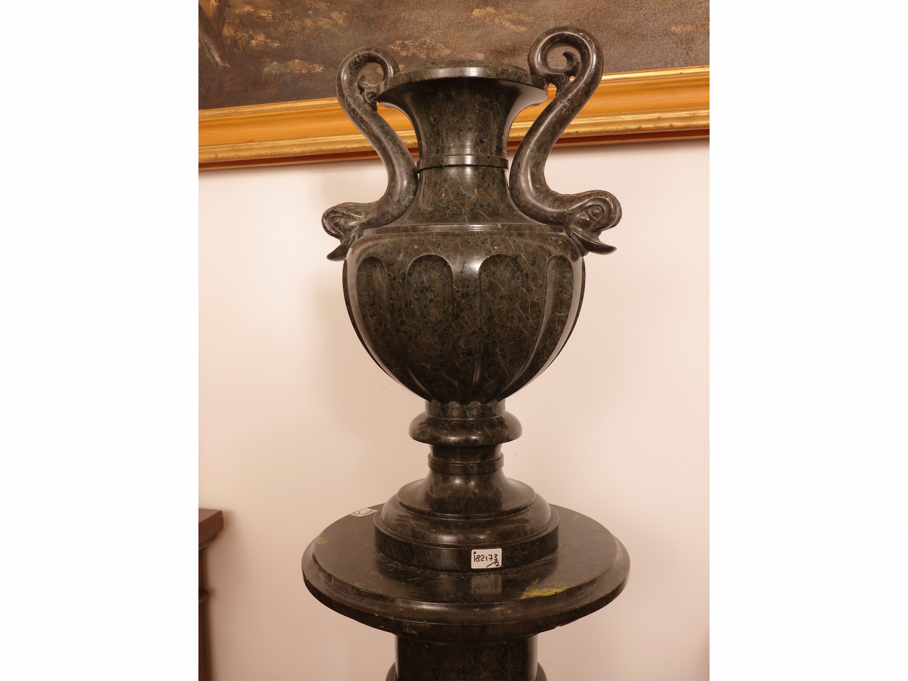 Colonna portavasi in marmo