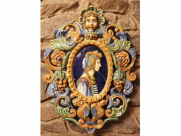 Medallion in polychrome majolica from Caltagirone