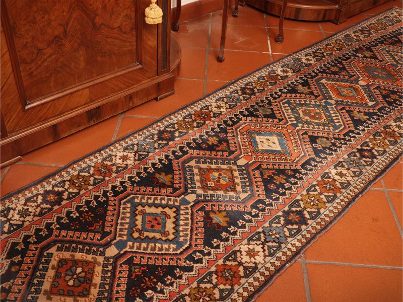 Tappeto galleria caucasico