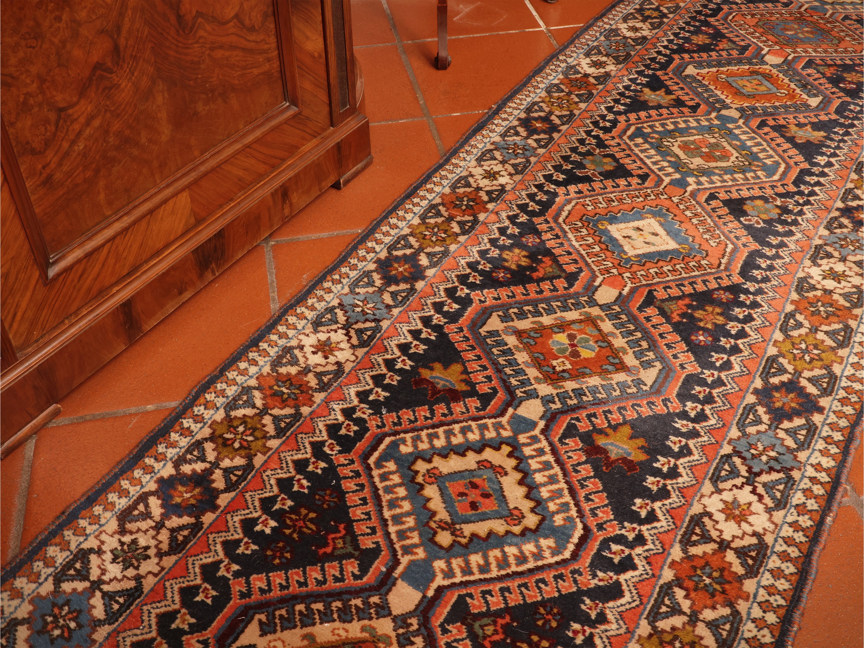 Tappeto galleria caucasico