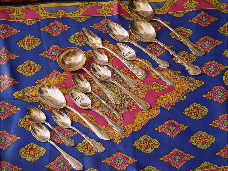 Collezione di cucchiaini in argento 800 e 925
