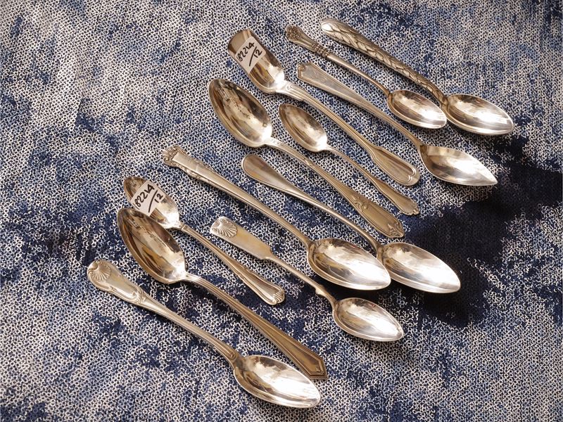 Raccolta di cucchiaini da collezione in argento
