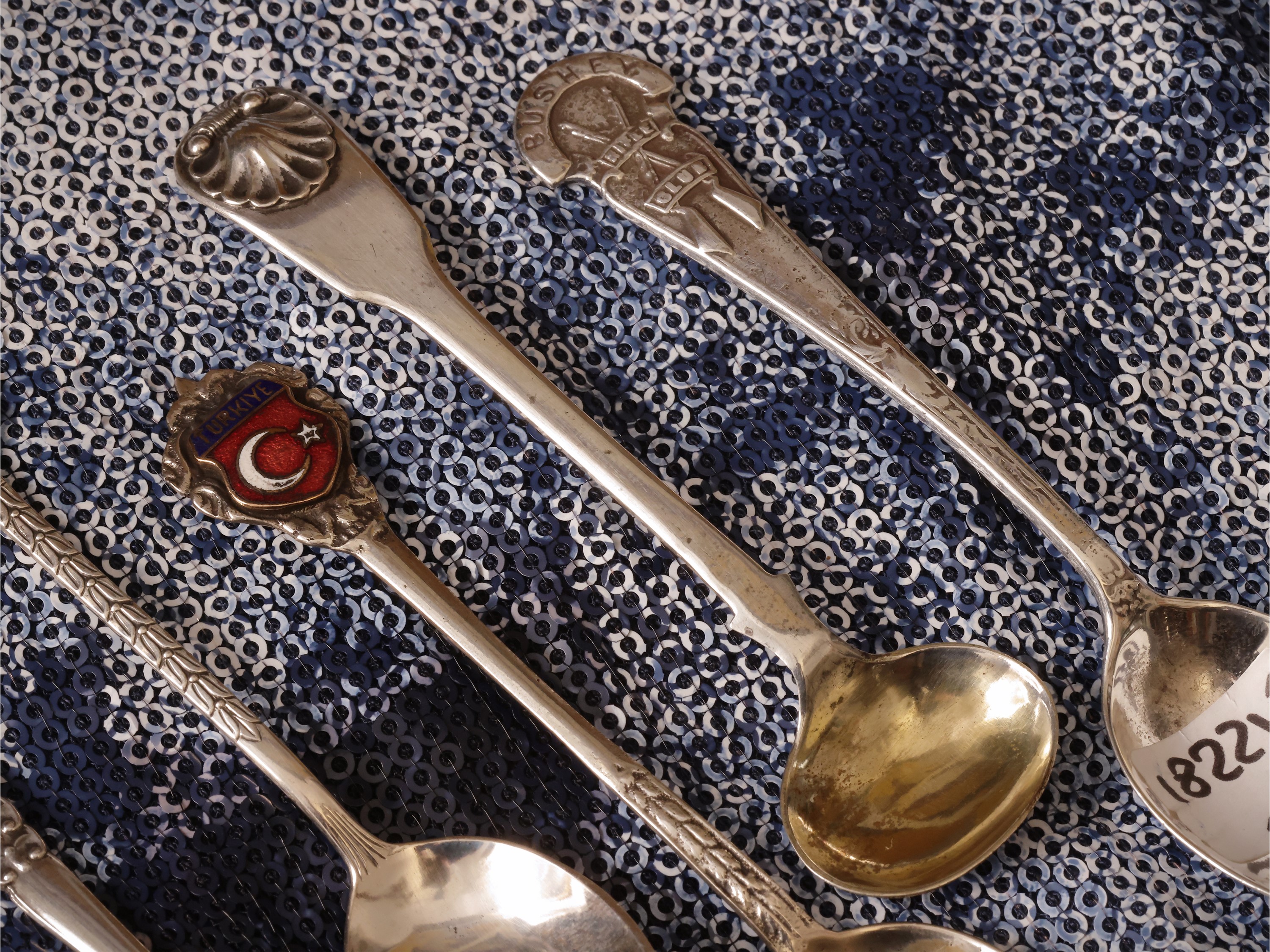 Fantasia di cucchiaini dal mondo in argento