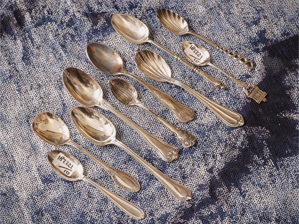 Collezione di cucchiaini dal mondo in argento