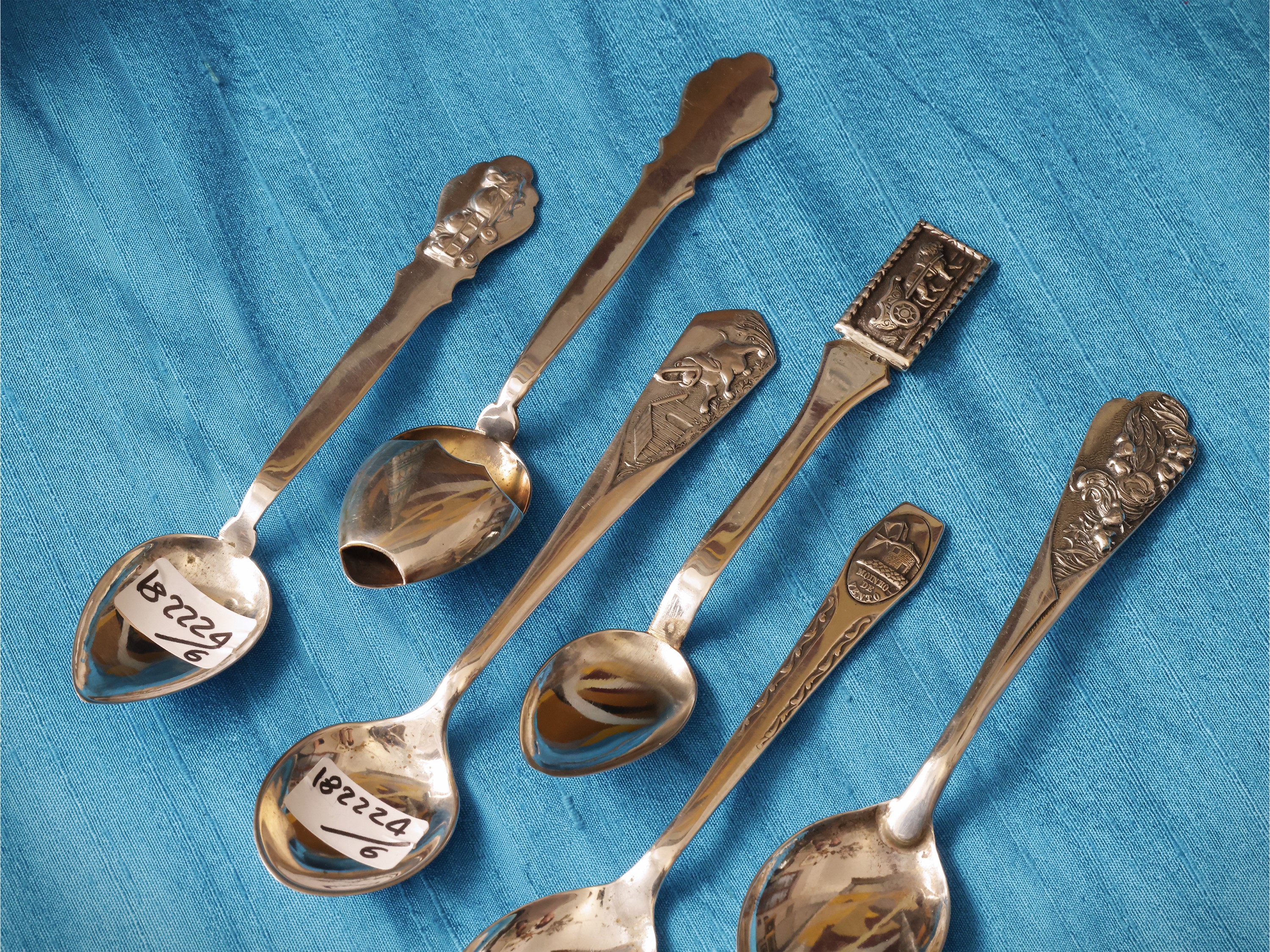 Sei cucchiaini da collezion in argento portoghese