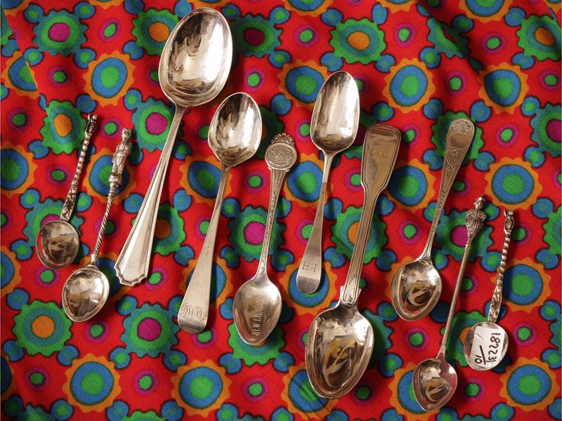 Fantasia di cucchiaini da collezione in argento sterling