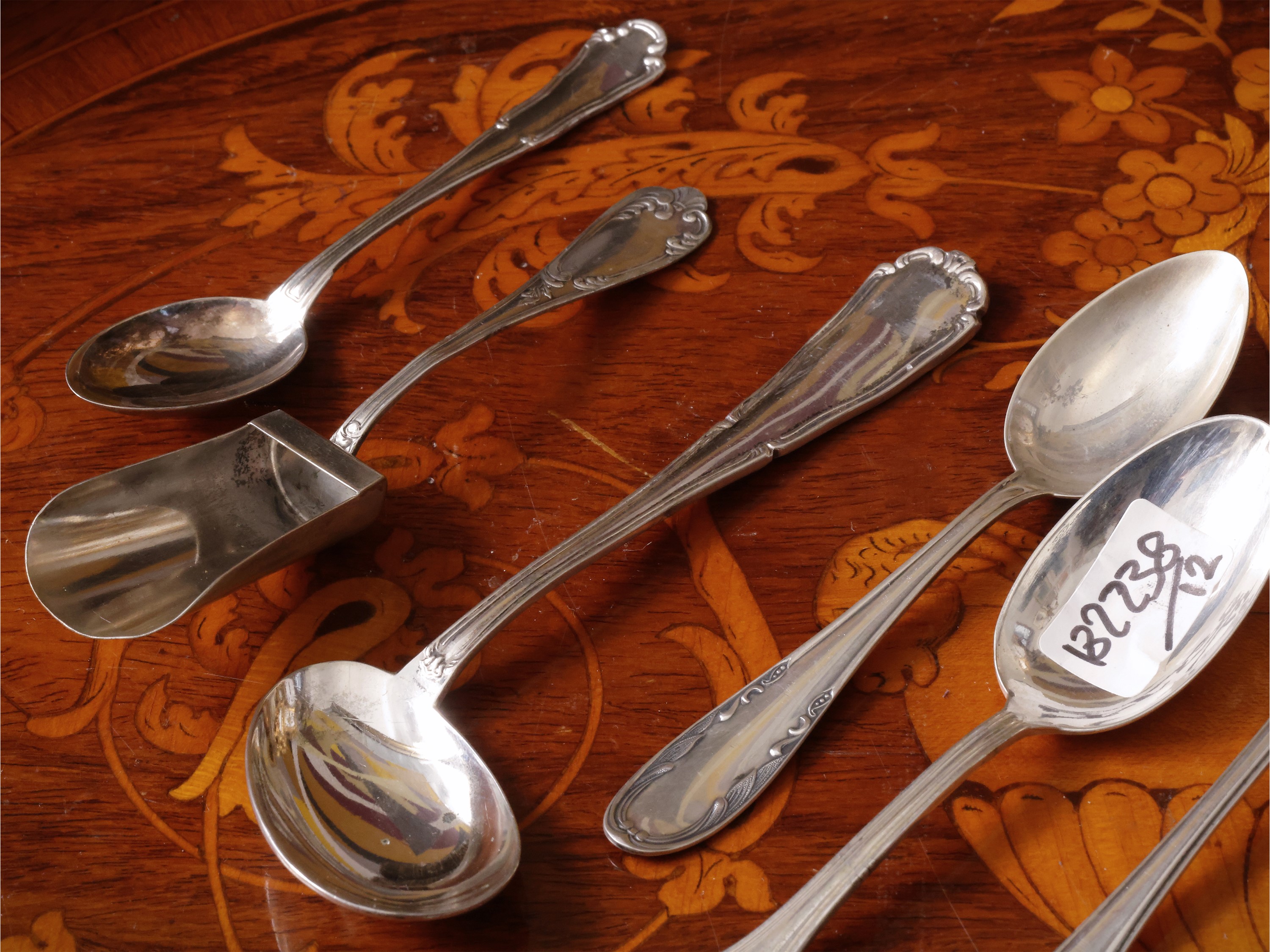 Fantasia di cucchiani in argento