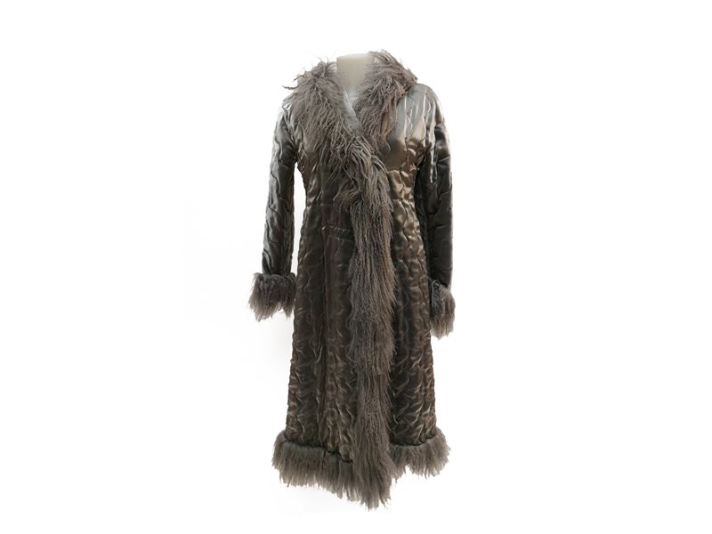 Emporio Armani, Cappotto trapuntato in argento con pelliccia