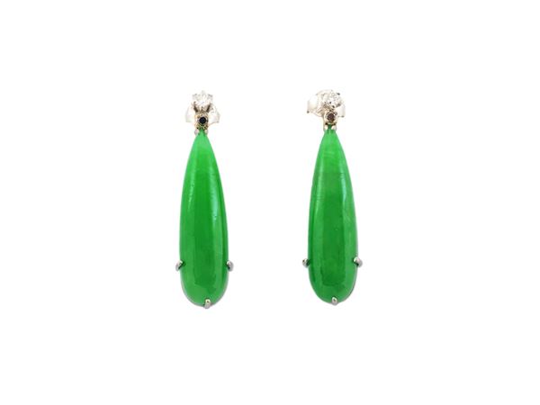 A jade and white and black diamonds pendant earrings in 18K white gold
