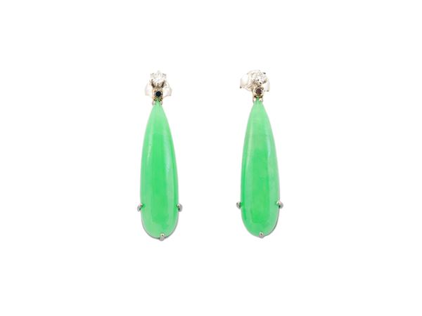Pair of white gold, jade and white and black diamonds pendant earrings  - Auction Jewels and Watches - Maison Bibelot - Casa d'Aste Firenze - Milano