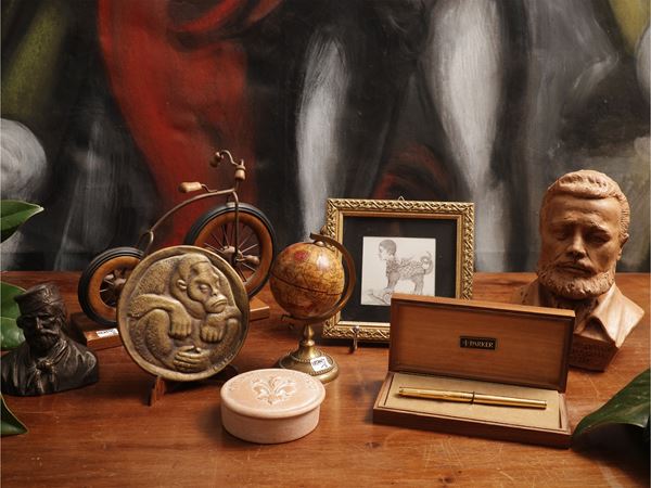 Desk curiosities