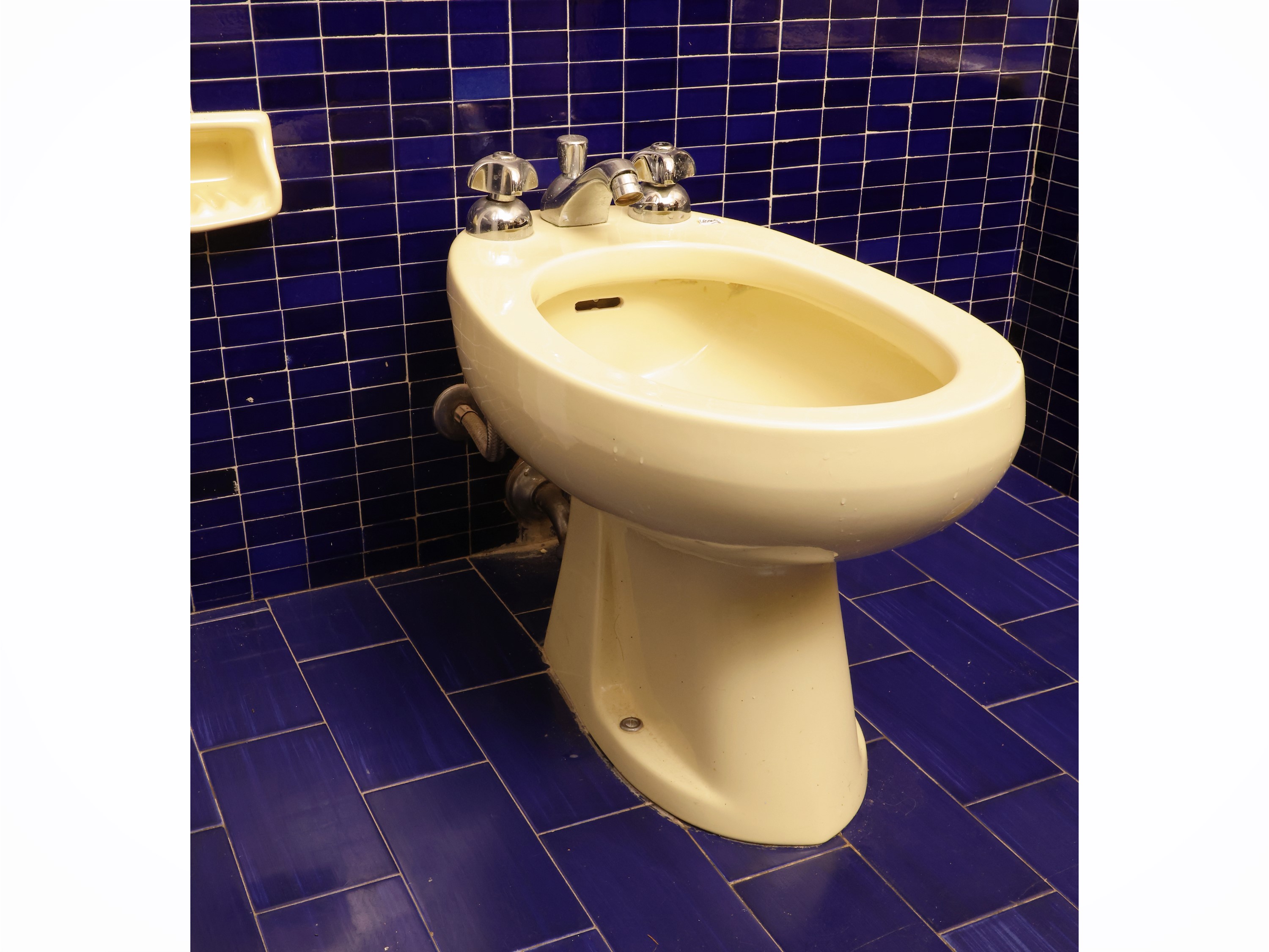 Gio Ponti, Suite per sala da bagno in porcellana per Ideal Standard, Anni Cinquanta