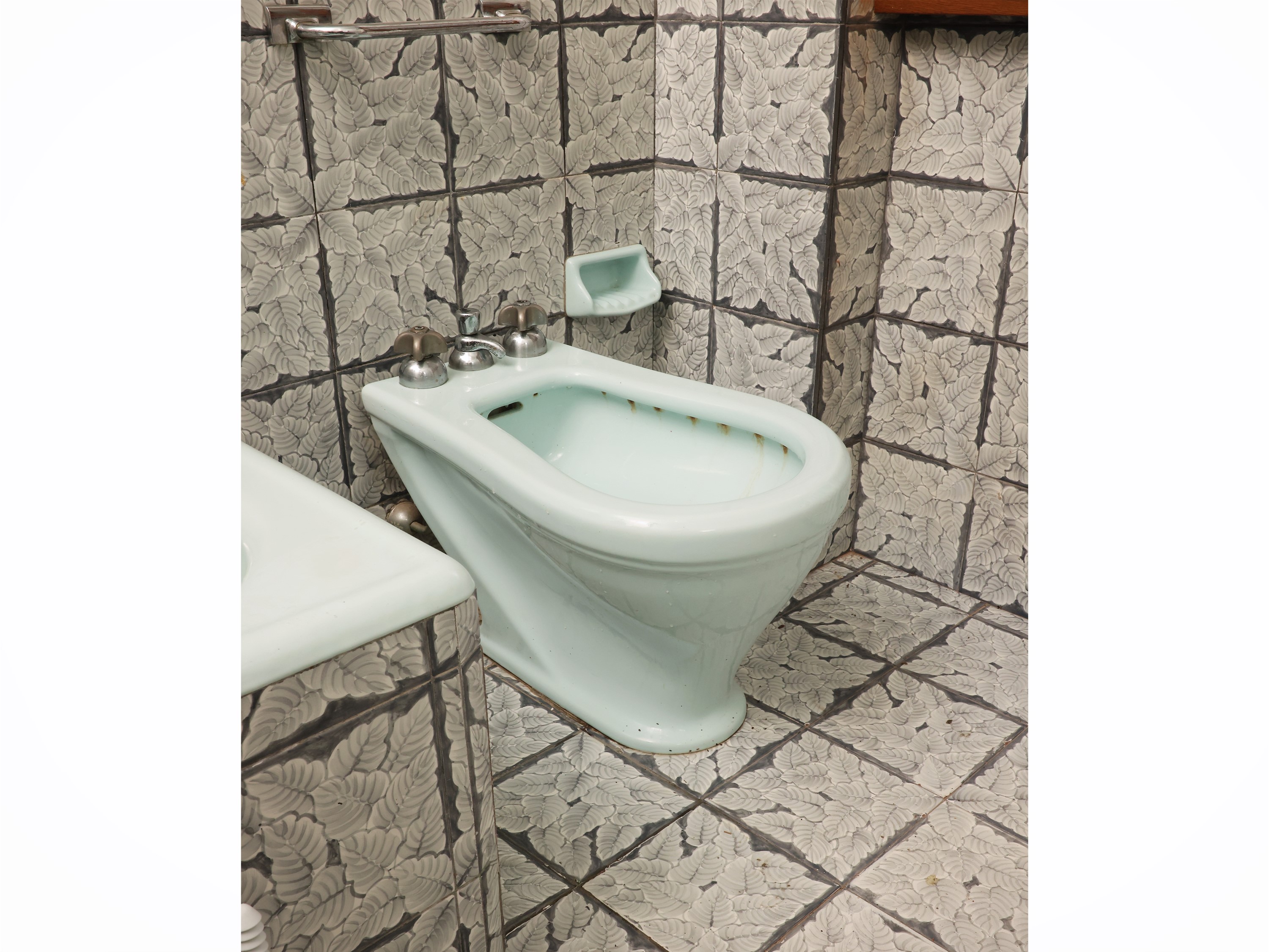 Gio Ponti, Suite per sala da bagno in porcellana per Ideal Standard
