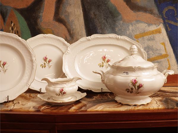 Porcelain dinner service