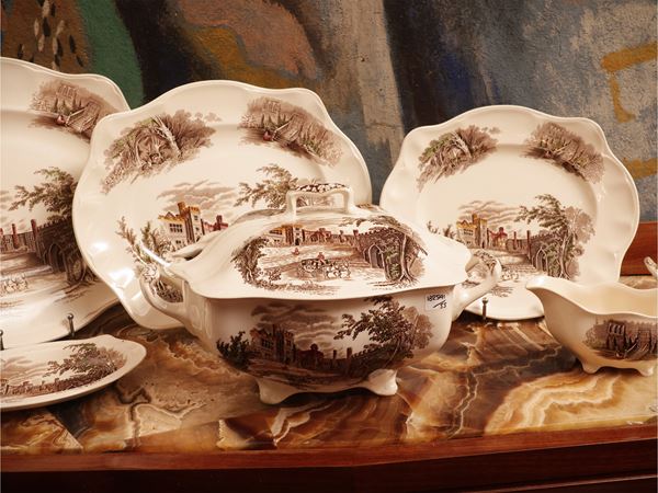 English earthenware dinner service, Haddon Hall decoration, Johnson Bros