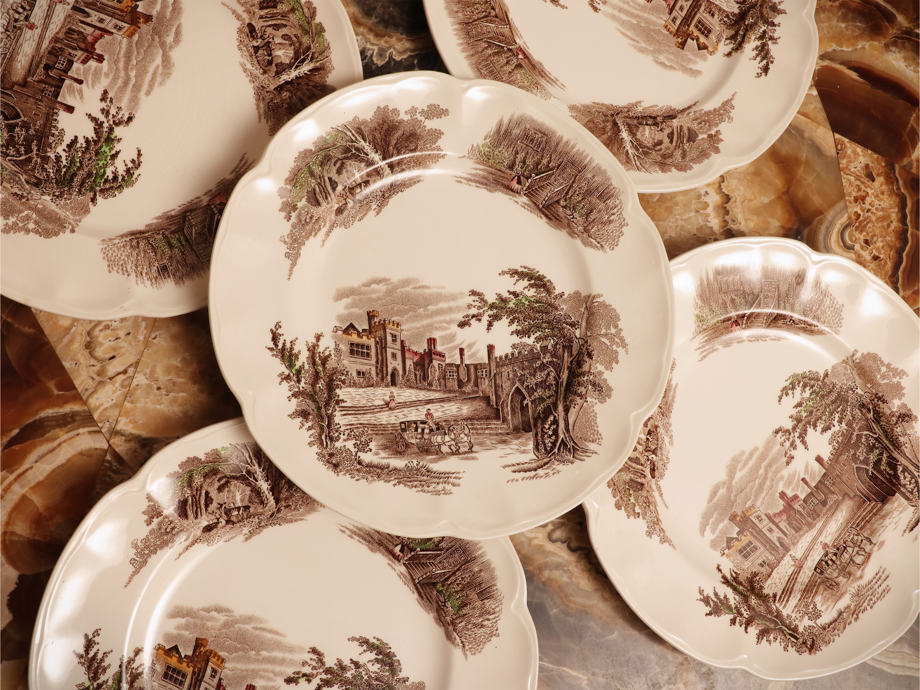 Servizio di Piatti in Terraglia Inglese, Decoro Haddon Hall, Johnson Bros