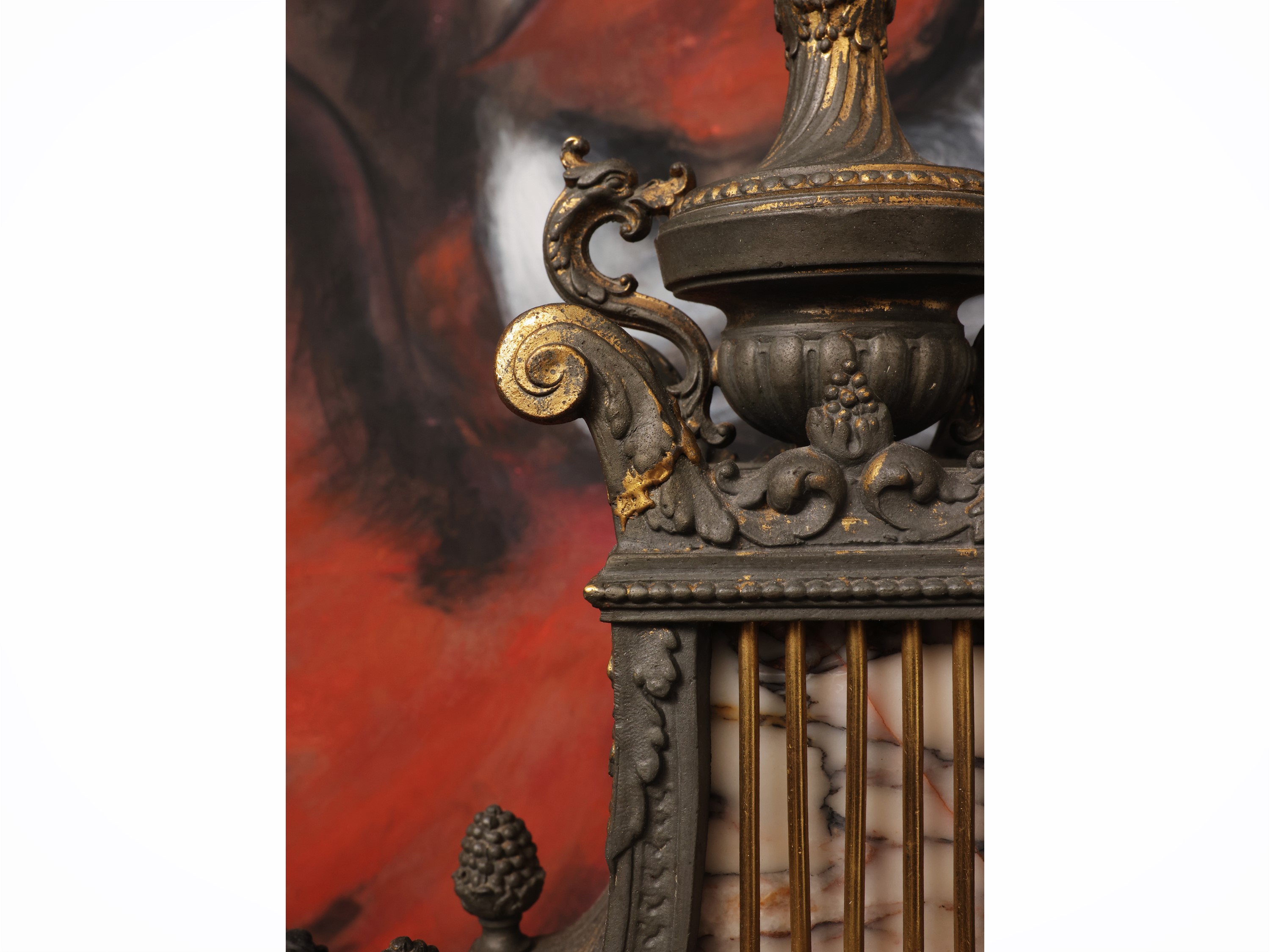 Orologio da tavolo in antimonio patinato e marmo rosa