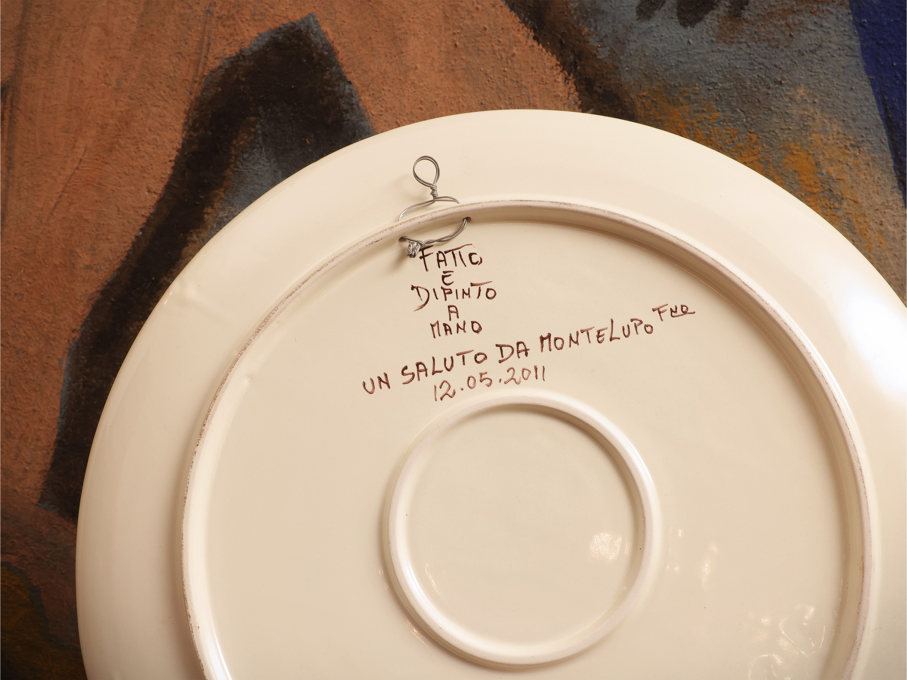 Piatti da parata in ceramica smaltata di Montelupo, XX secolo