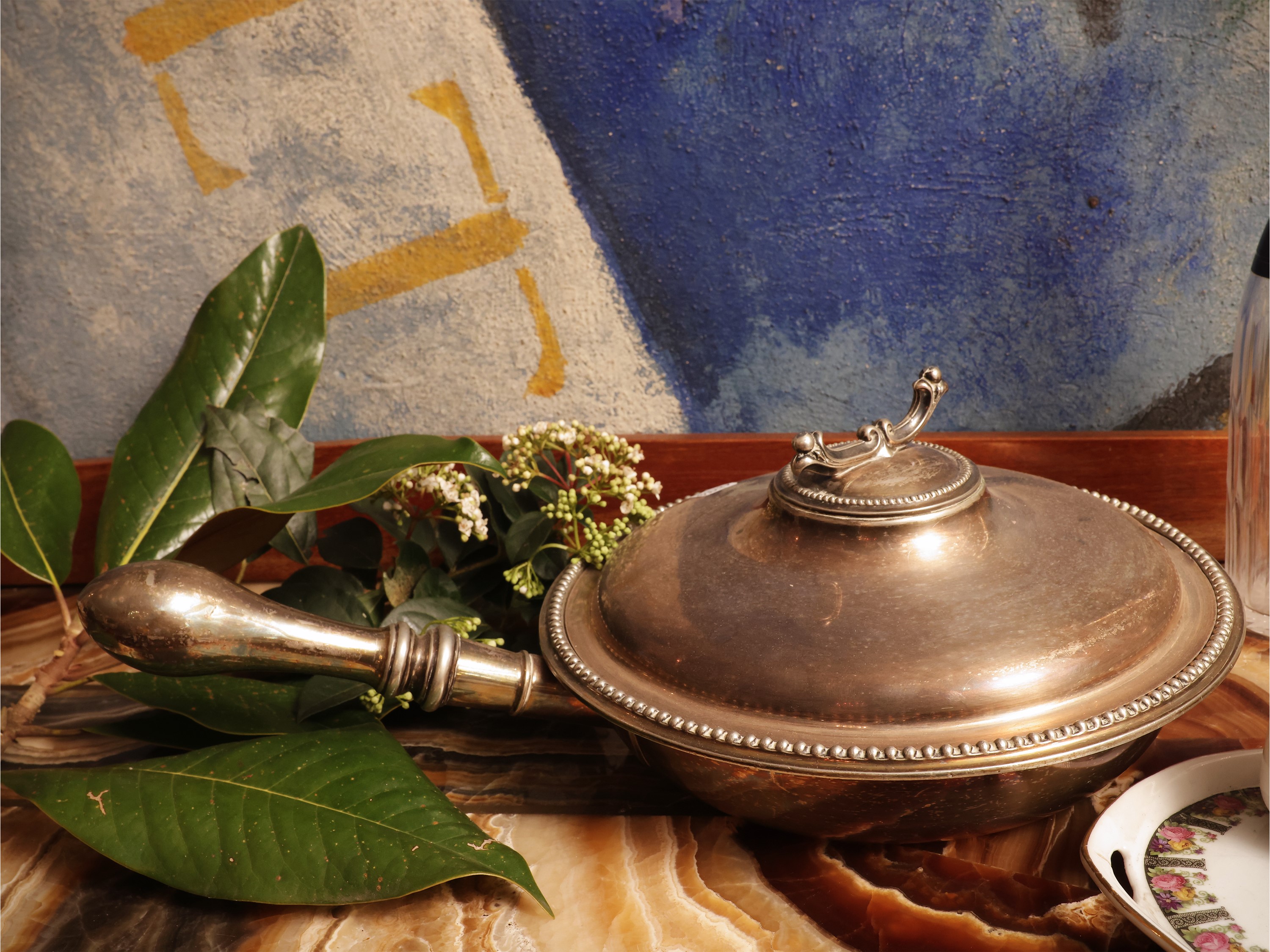 Accessori per la tavola d'epoca, XIX/XX secolo, vari materiali, dimensioni h da cm 6 a cm 33