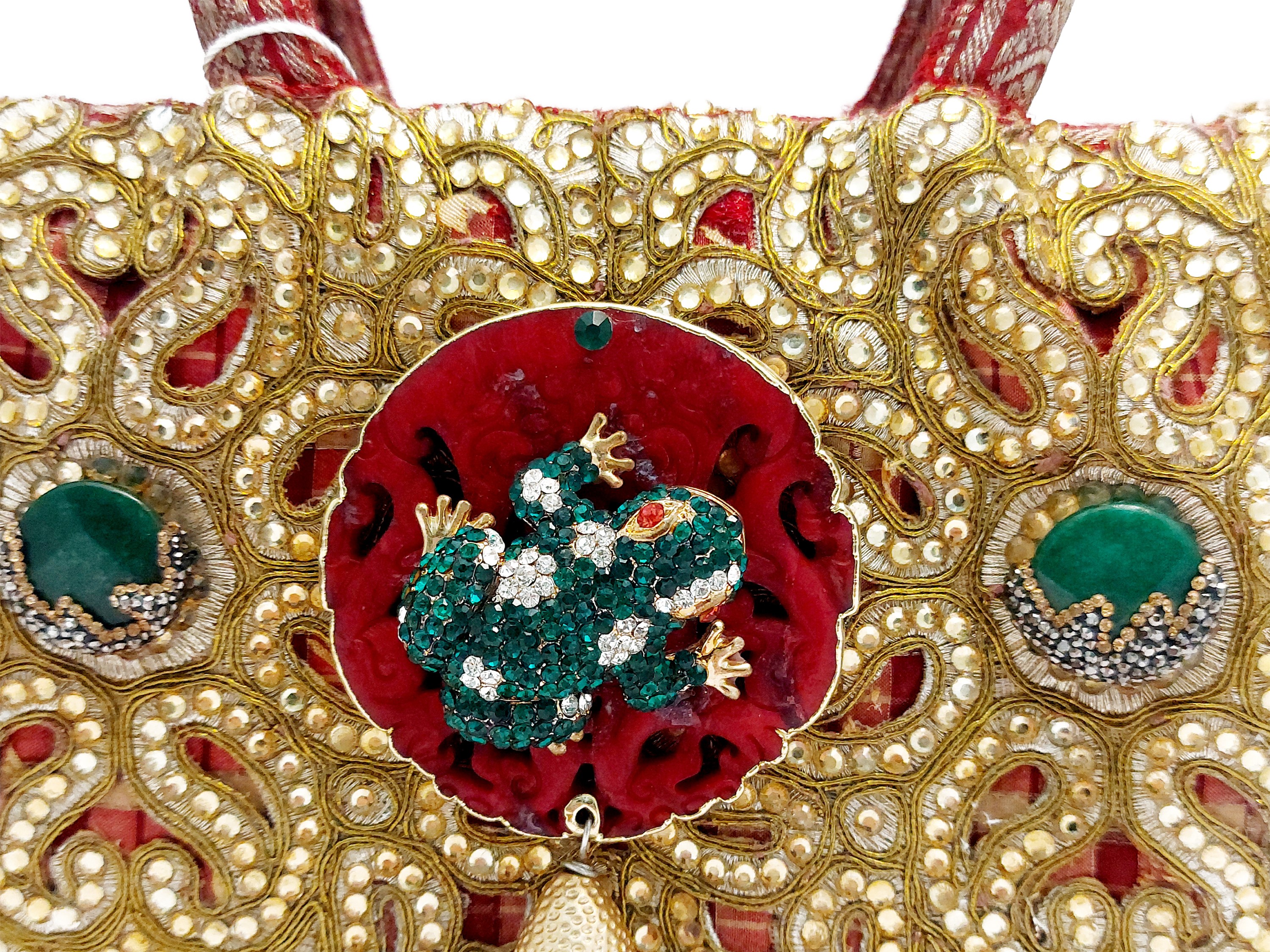 Borsa gioiello in seta orientale bordeaux