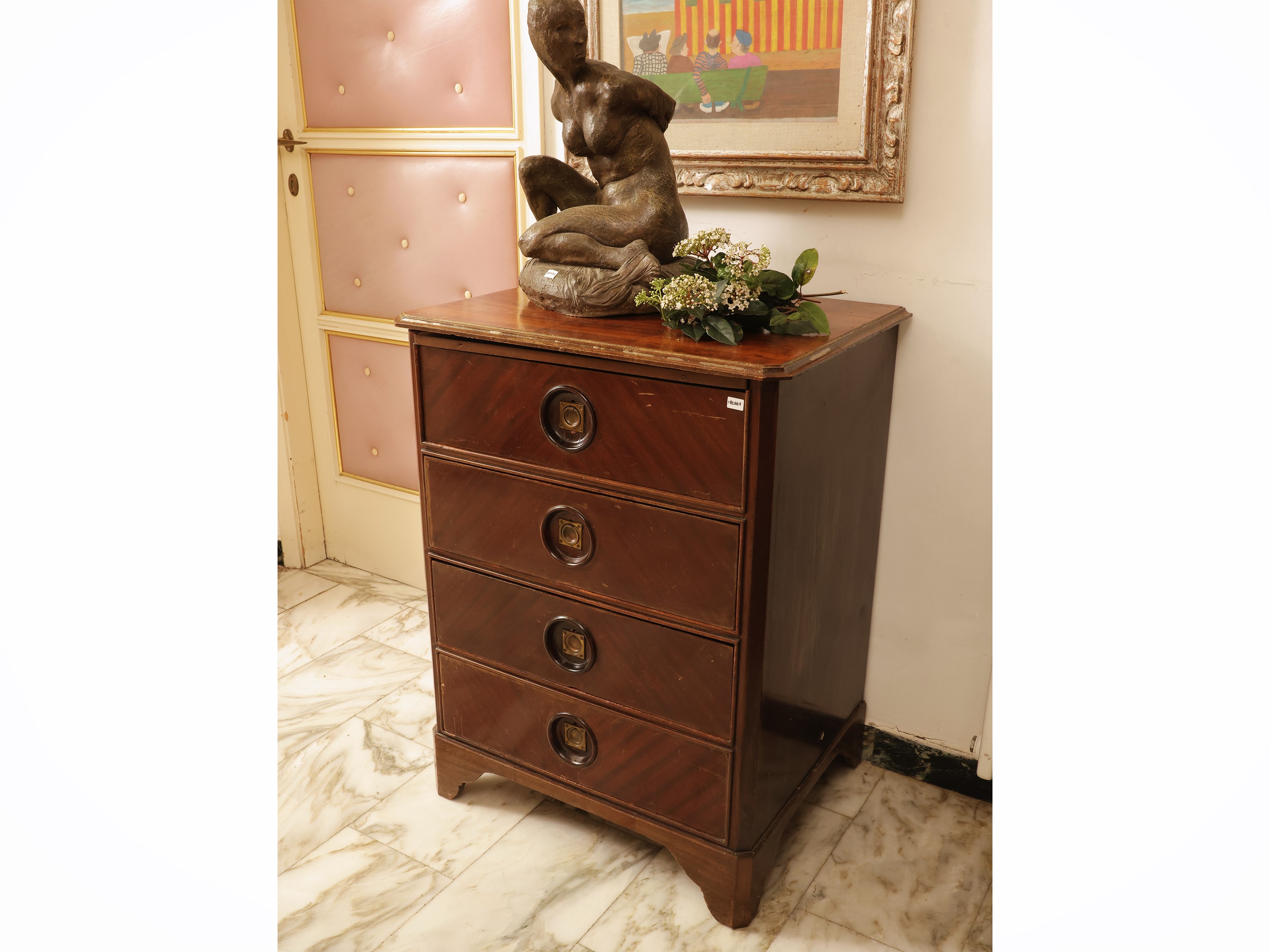 Comodino in mogano con applicazioni in ottone, h 85 cm