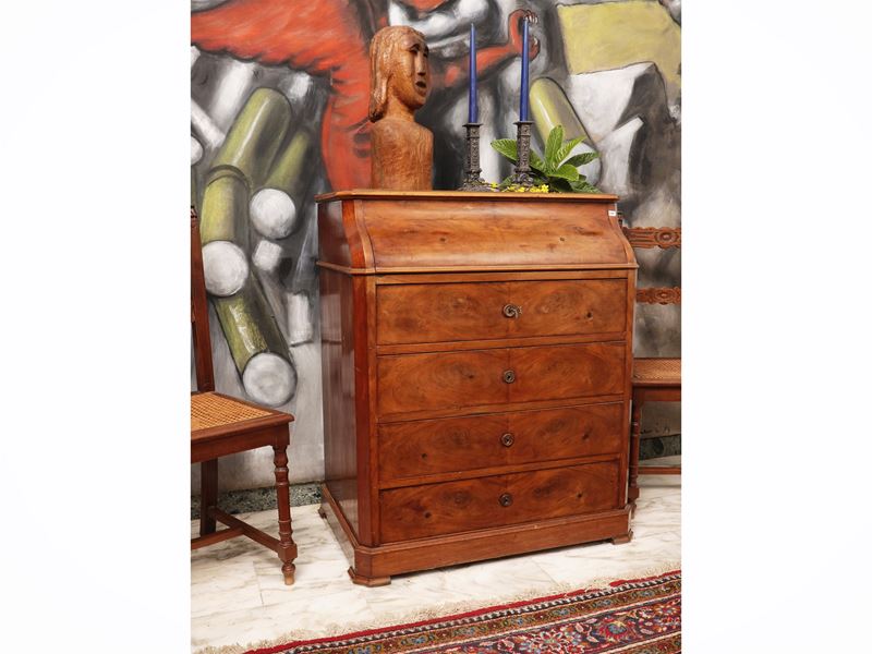 Toilette da centro impiallacciata in piuma di noce