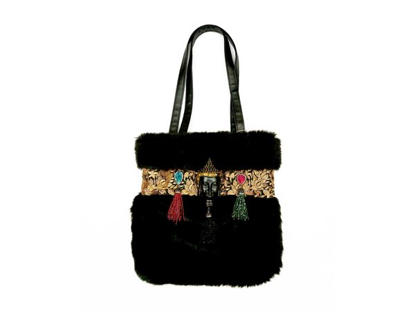 Borsa a spalla in pelliccia ecologica nera