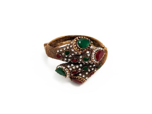 Contrarié rigid bracelet in bronze-coloured metal  (India)  - Auction Roberta Balsamo: Oriental Dreams.   The jewellery bag collection - Maison Bibelot - Casa d'Aste Firenze - Milano