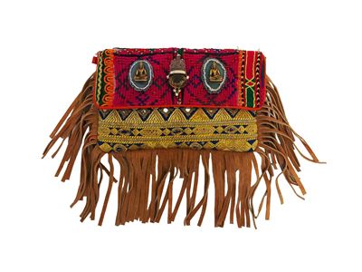 Roberta Balsamo, Pochette in tessuto indiano con ricamo Zardozi e applicazioni decorative