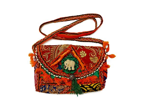 Shoulder bag in Indian fabric