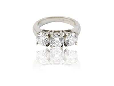 Trilogy Anello in Oro Bianco e Diamanti