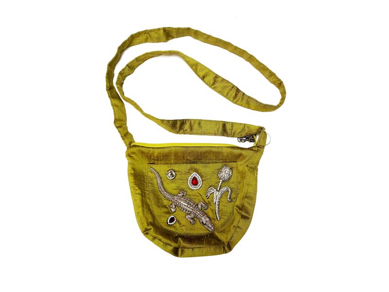 Borsetta gioiello in shantung di seta verde oliva