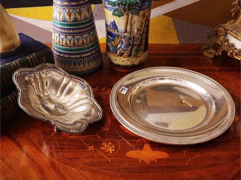 Due centrotavola in argento