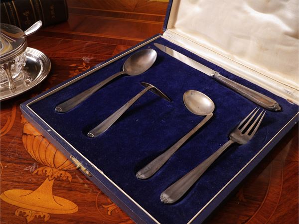 Set da bambino in argento  - Asta Asta di Argenteria - Maison Bibelot - Casa d'Aste Firenze - Milano
