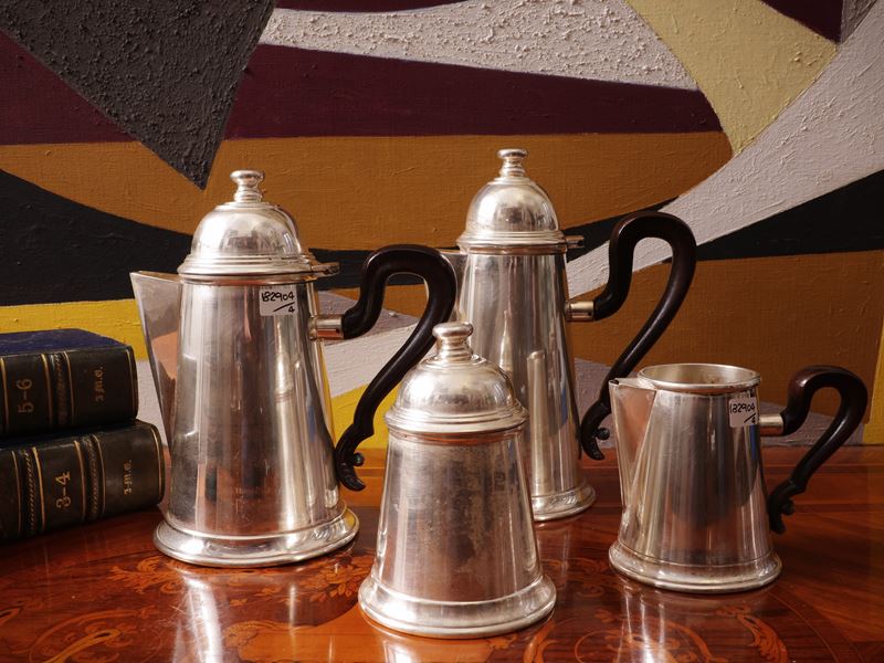 Servizio da tè e caffè in argento
