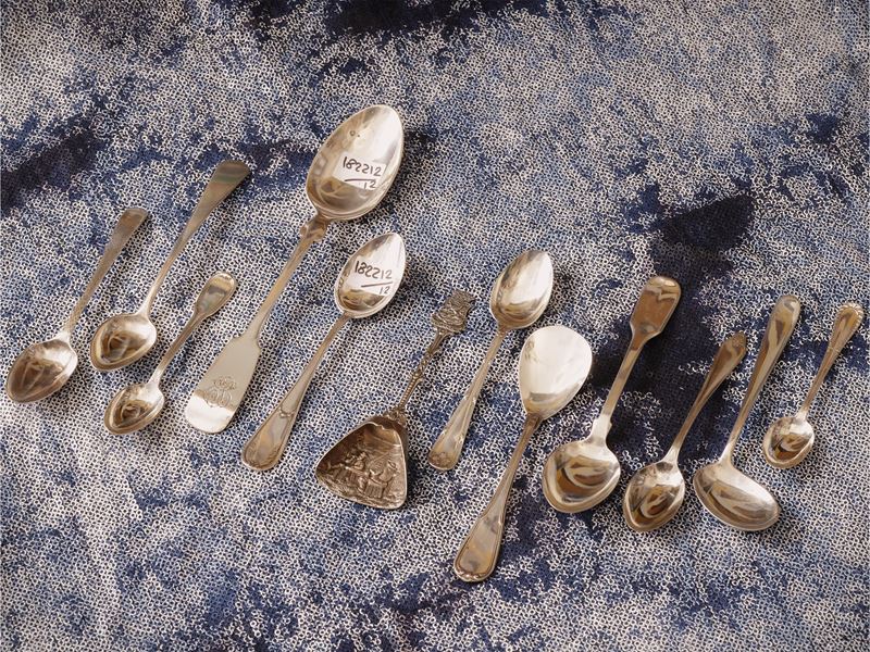 Dodici cucchiaini in argento