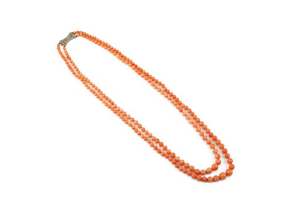 A coral and 14Kt gold necklace  - Auction Jewels and Watches - Maison Bibelot - Casa d'Aste Firenze - Milano